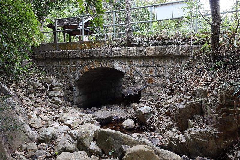 石橋北立面