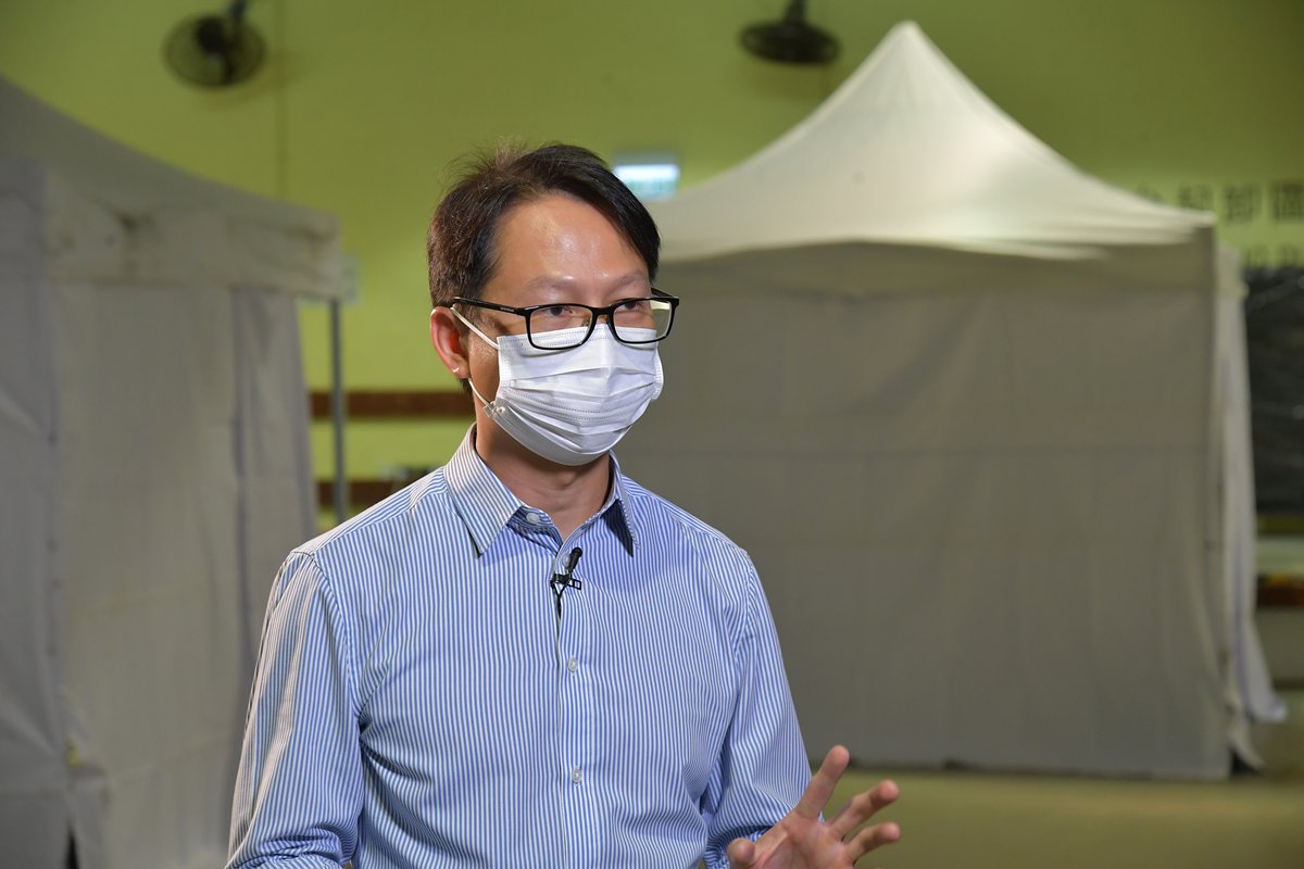 萬全準備:  香港郵政總經理（國際郵件）胡柏堅說，部門為是次檢測做了大量準備工作，包括按檢測機構專業意見，選取三個空氣流通的地點採集檢測樣本。