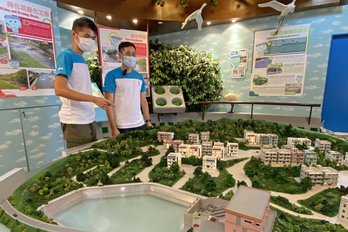 歡迎參觀:  新田雨水泵房設有防洪資訊中心，為學校和社區團體提供預約導賞服務，讓參觀者深入了解渠務署防洪策略。