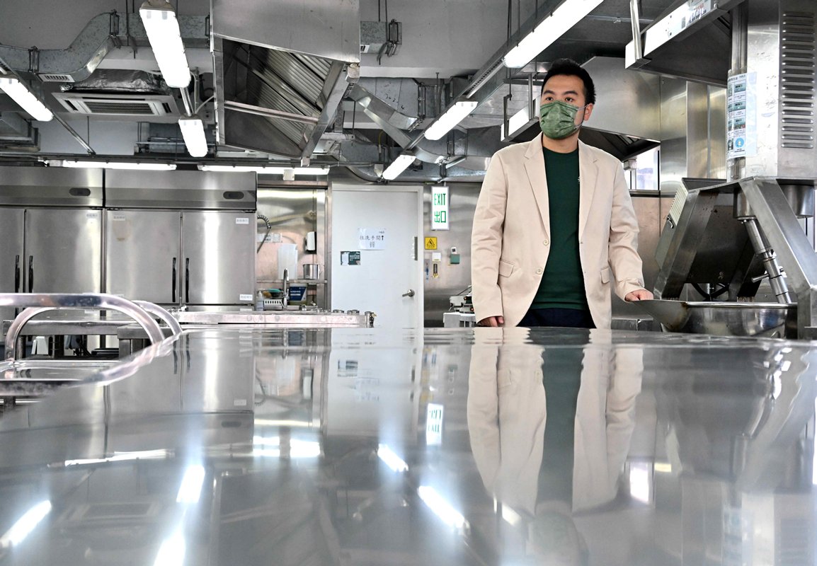 共享成果:  共廚家作創辦人鄭耀彤希望透過共享經濟的概念，幫助基層人士發揮所長、自食其力。