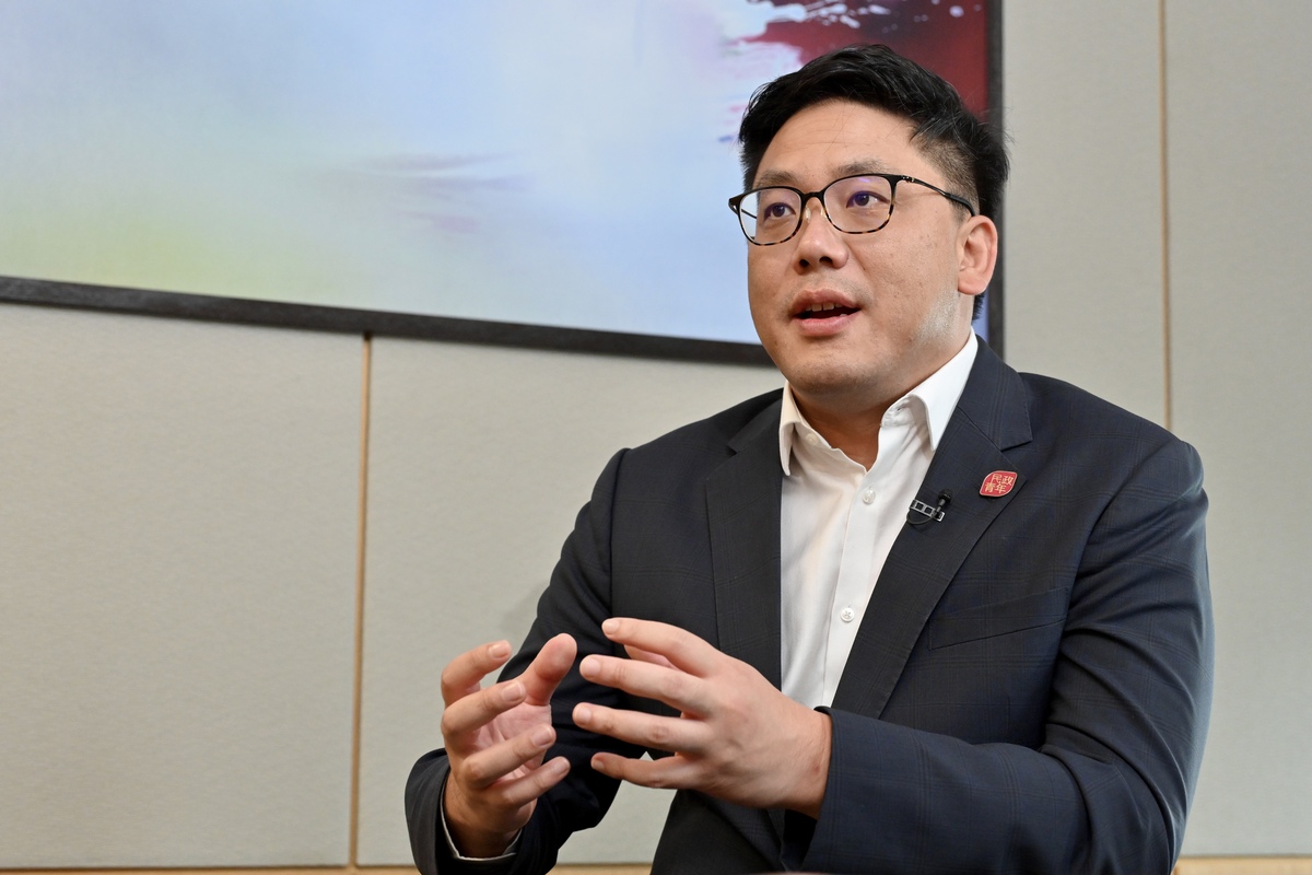 機遇處處:  梁宏正說，特區政府期望透過計劃讓青年知道香港的產業將越來越多元化。