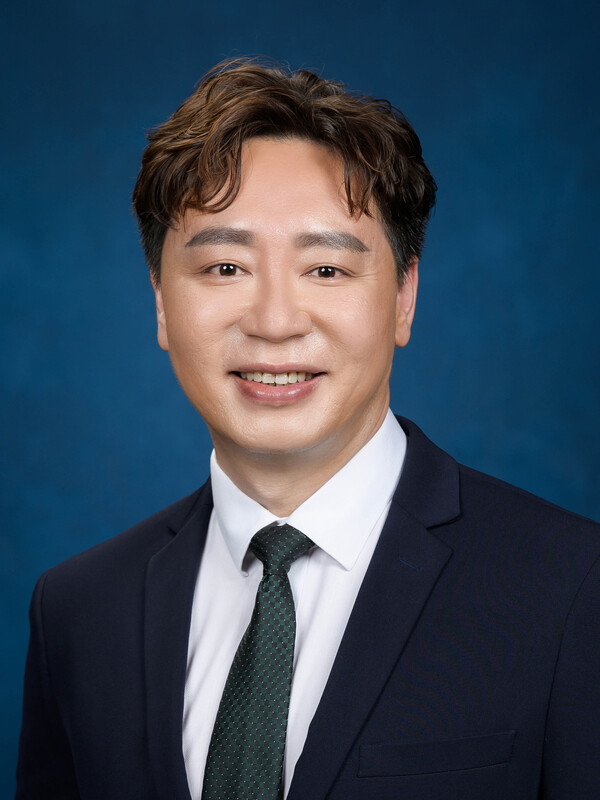 新任專員:  鍾志豪5月20日出任中醫藥發展專員。