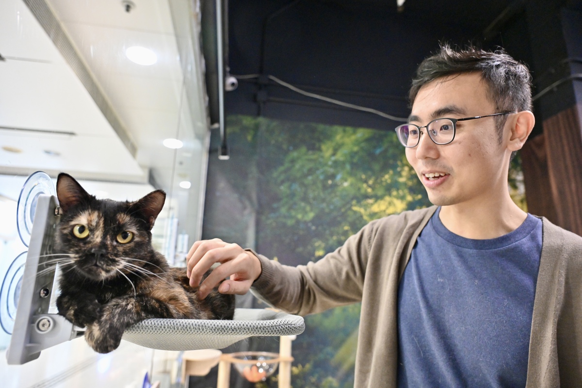 恰逢其時:  早有創業念頭的任逸民表示，租金高昂的問題令其裹足不前，有賴「共築・創業家」計劃才得以實現夢想。