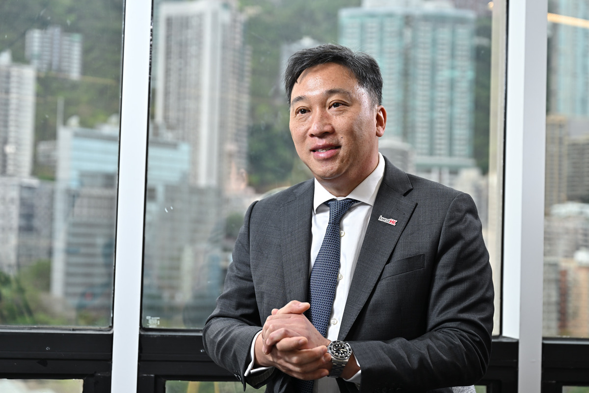 引領未來:  黃煒卓相信本港可吸引低空經濟行業的公司落戶，投資推廣署會盡力協助它們拓展商機，6月更舉辦低空經濟研討會，促進業界交流。