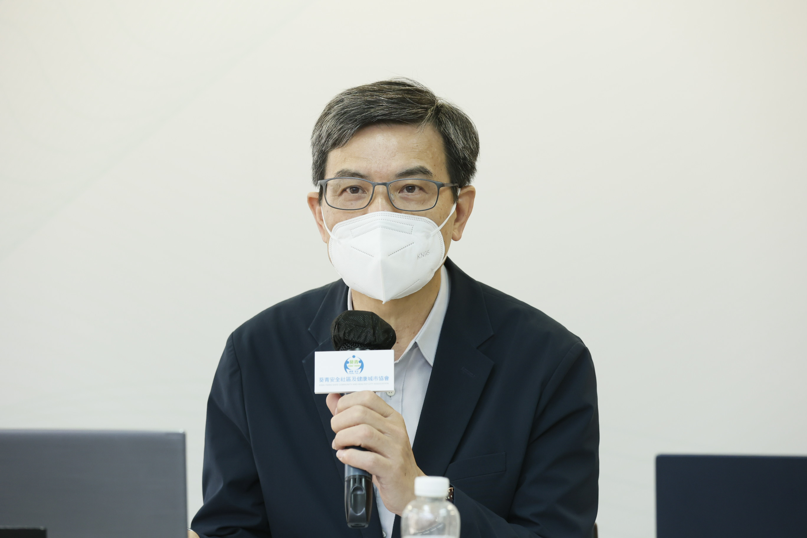 葵青安全社區及健康城市協會主席周奕希先生BBS 太平紳士強調:「協會建議政府將慢阻肺病篩查計劃擴展至不同地區的康健中心及康健站,讓市民能及早察覺患病風險,提高警覺性,長遠減輕公營醫療系統的壓力。」