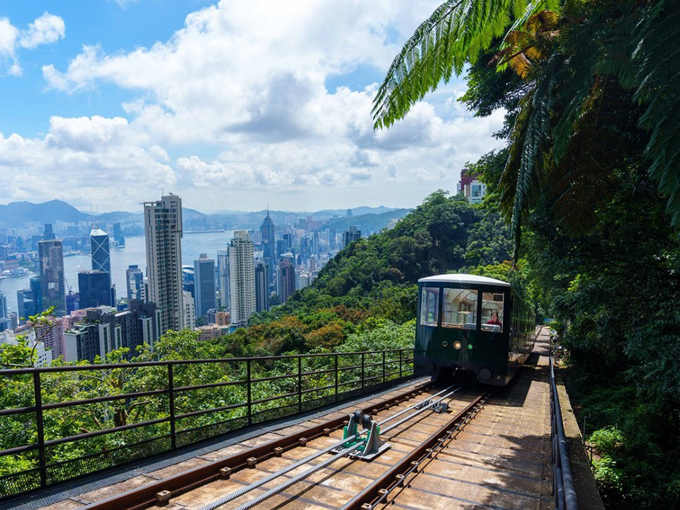 登太平山頂鳥瞰維多利亞港