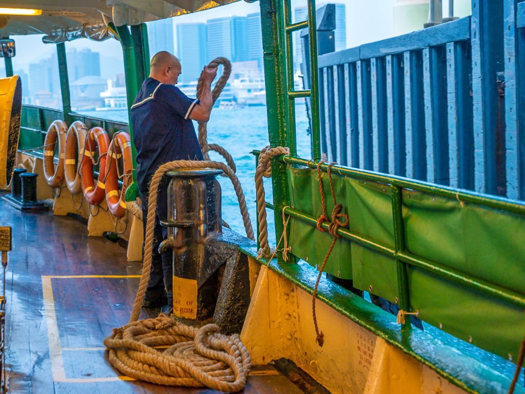 star-ferry-sailors