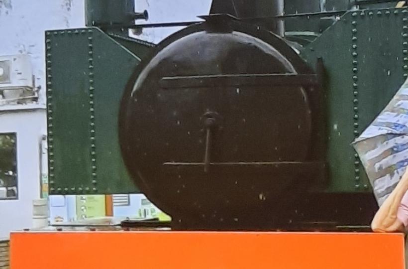 1000048017