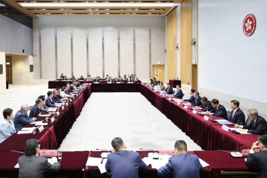 夏寶龍晤愛國愛港團體和高校代表