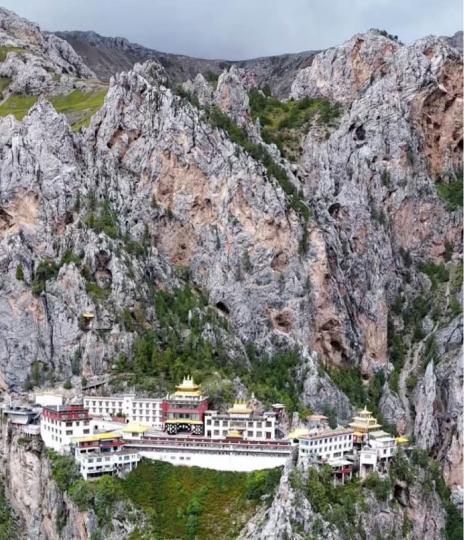 4977923E-A853-4684-9DEE-87D2375F5C0E-83340-00001FF405C5CB55