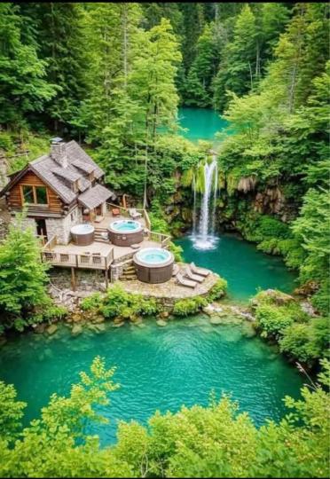 E745F1E5-E495-409A-990E-39F76EBF3382-6891-00001735D0621CC3