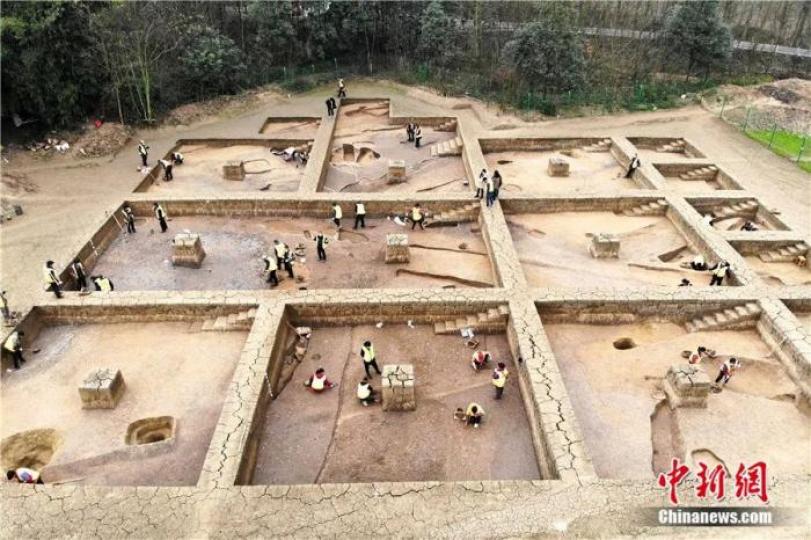 寶墩遺址是中國長江上游地區時代最早...