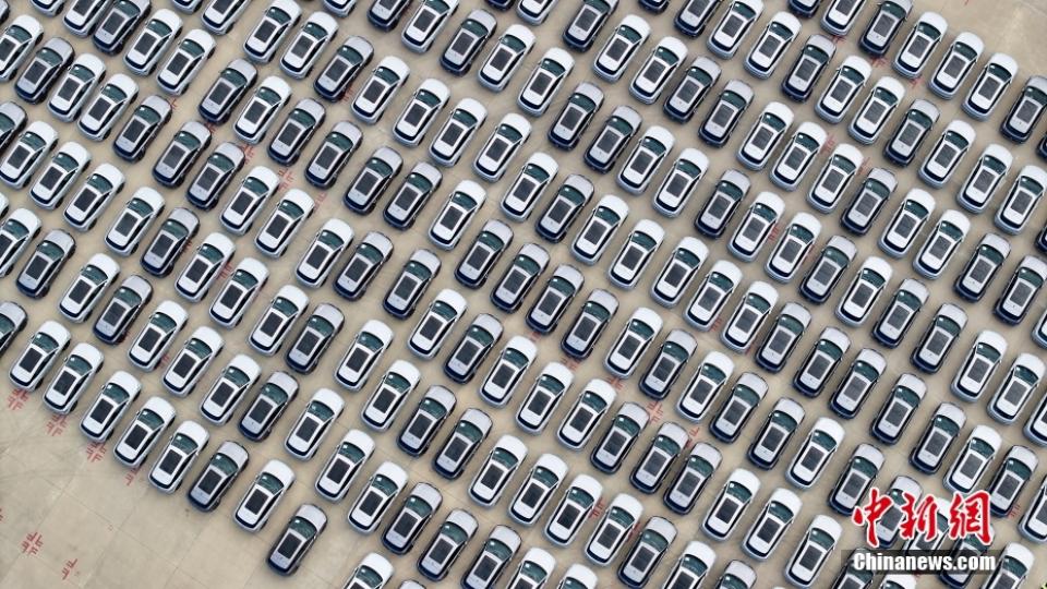 2023年，中國汽車出口量飆升...