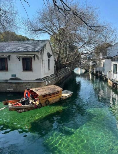 苏州平江路果冻河～......