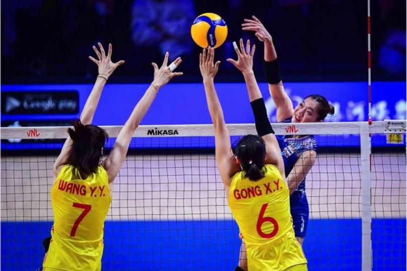 中國女排3比0勝泰國女排...
