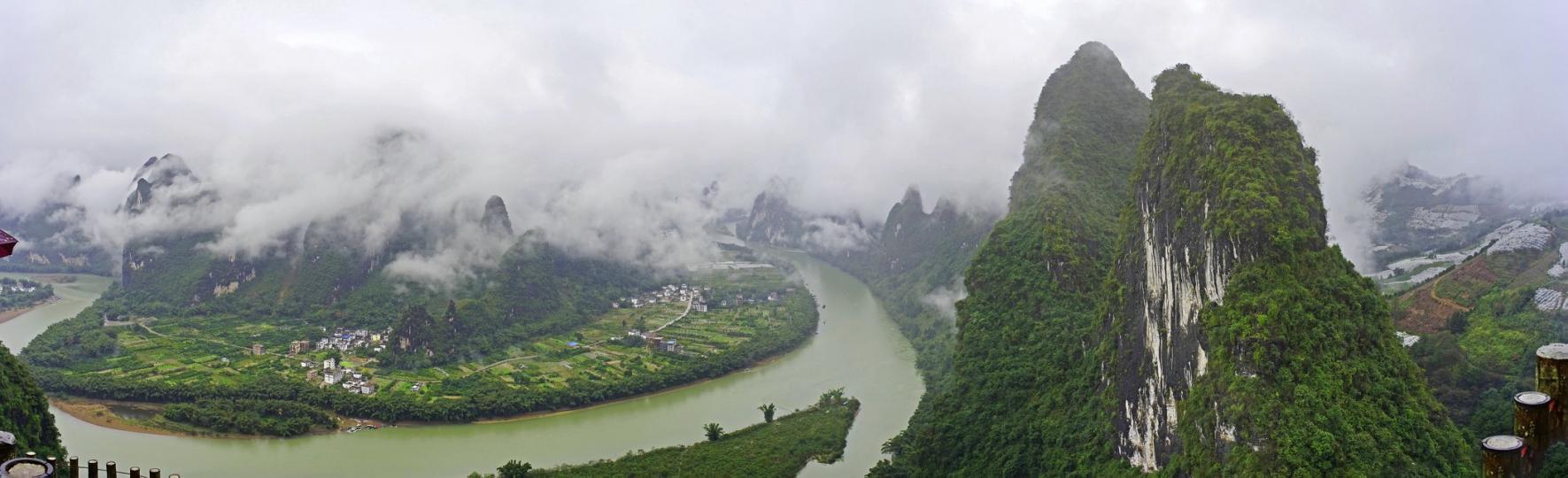【陽朔相公山】李永傑╱圖...