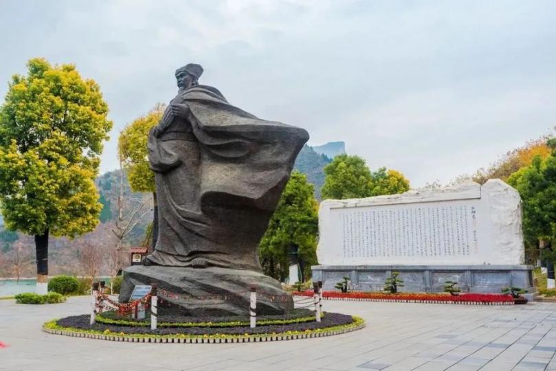 今月曾經照古人：穿越千年與詩人同游渝州...