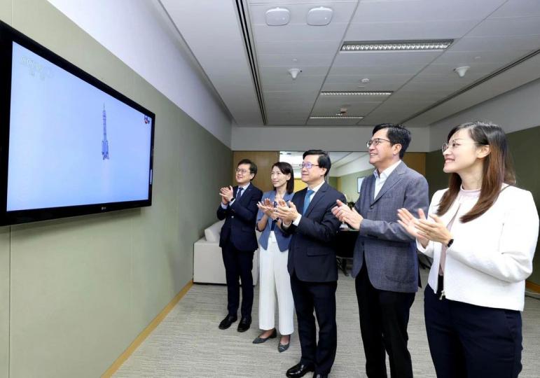 李家超：熱烈祝賀神舟十六號成功發射...