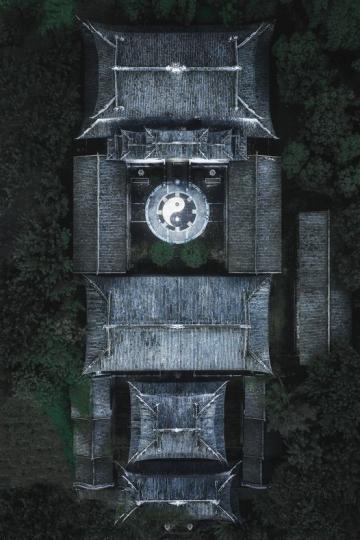 慶山林古刹 .......