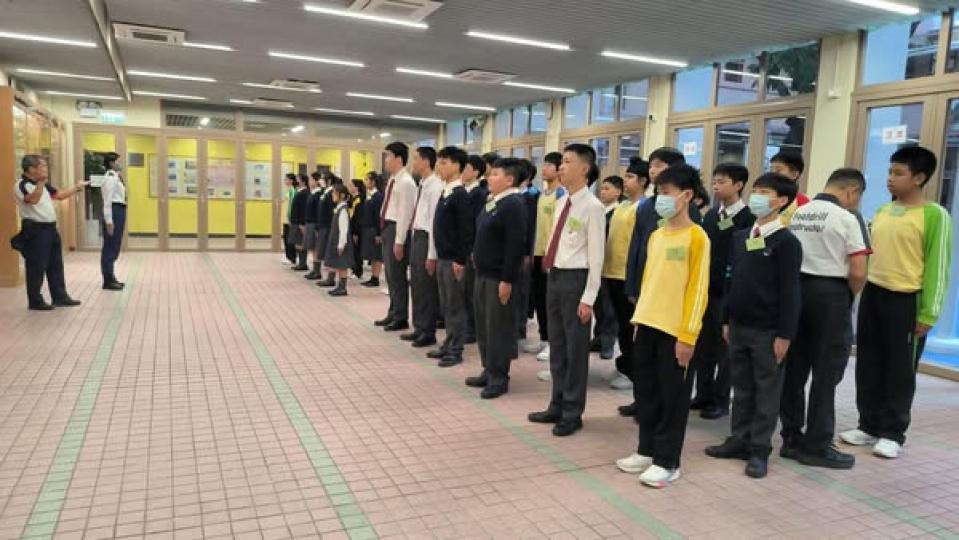 少年警訊領袖團訓練......