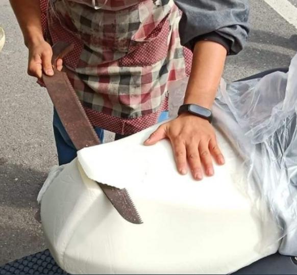 路邊拍下「阿嬤賣蘿蔔糕」排隊排超長...