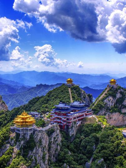 老君山 · 赴一場「遠赴人間驚鴻宴」的美景之約...
