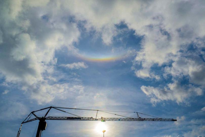 天空微笑緊 .......
