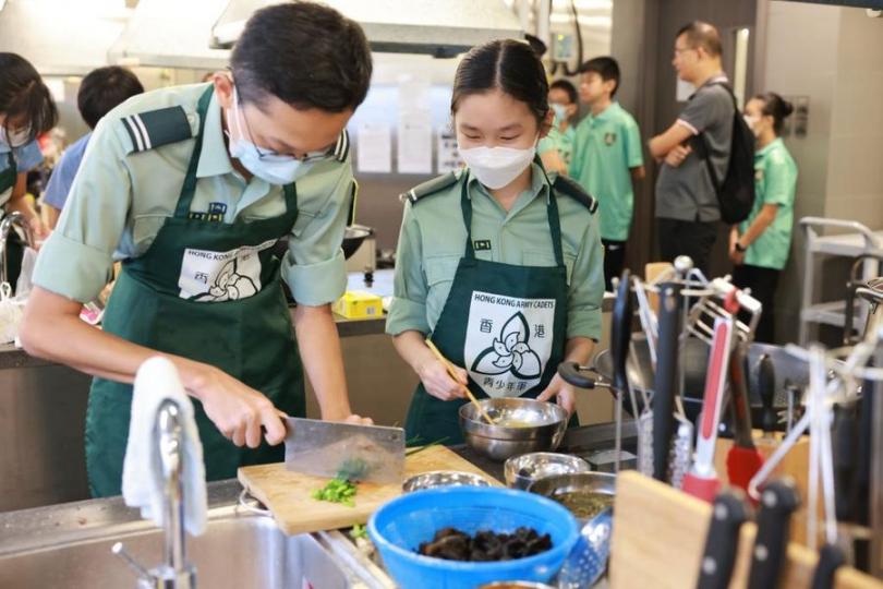 少年廚房 食咗先講 .......