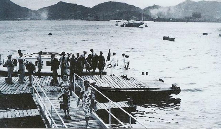 1940年代未 啟德機場的水上飛機碼頭...