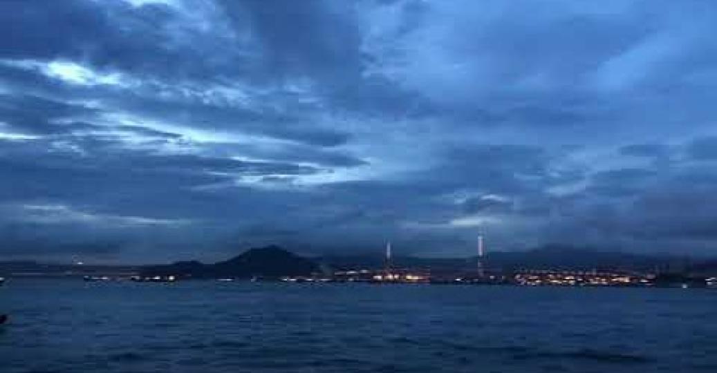 香港--世界最美夜景之一...