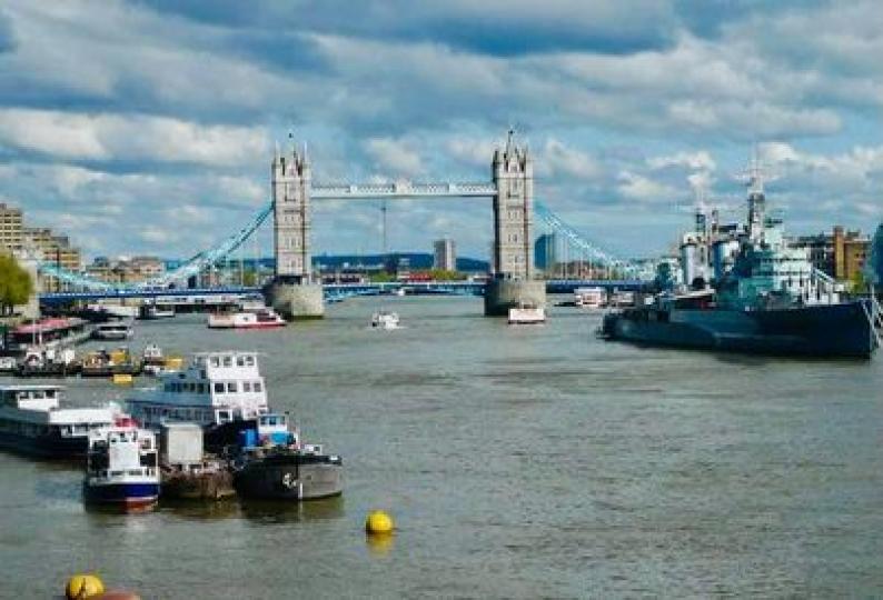 Miss LondonMiss LondonMiss London...