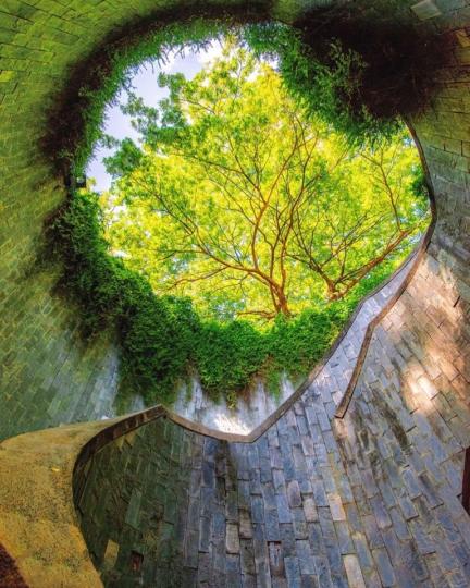 擁有神秘螺旋梯的「福康寧公園」...