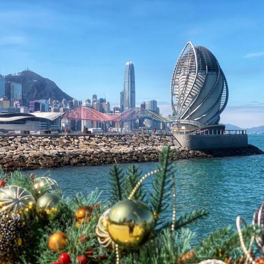陰天咗近兩個禮拜，終於見到藍天！...