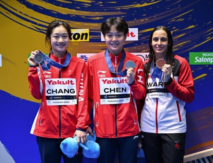 The defending champion Chen Yiwen and her teammate Chang Yani claimed the top two places in the wome...