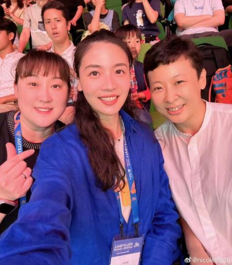 前中國女排三大二傳手為中國女排打氣...