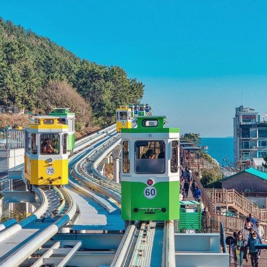 韓國釜山海雲台 海上列車...