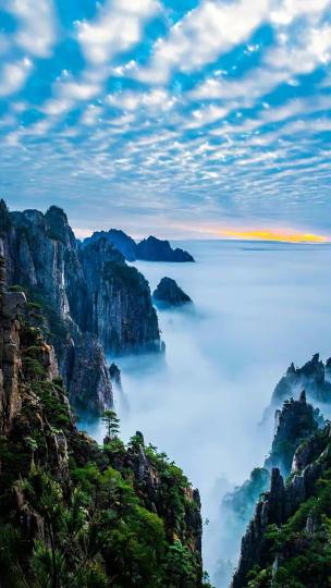 登黄山，一览众山小......