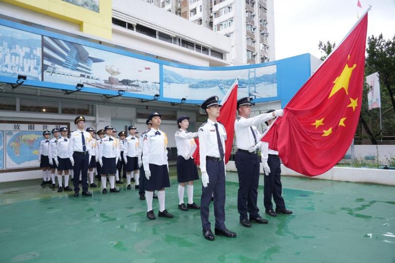 7·1教育界慶祝香港回歸祖國廿六周年升旗禮...