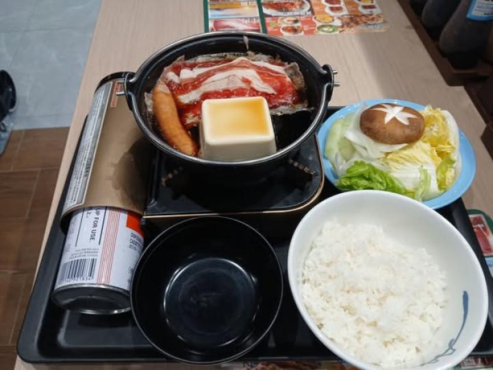 十一點半入去唔使排隊......