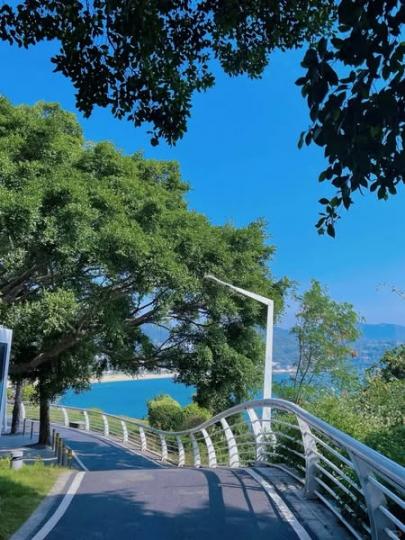 地鐵直達！深圳超靚海濱棧道...