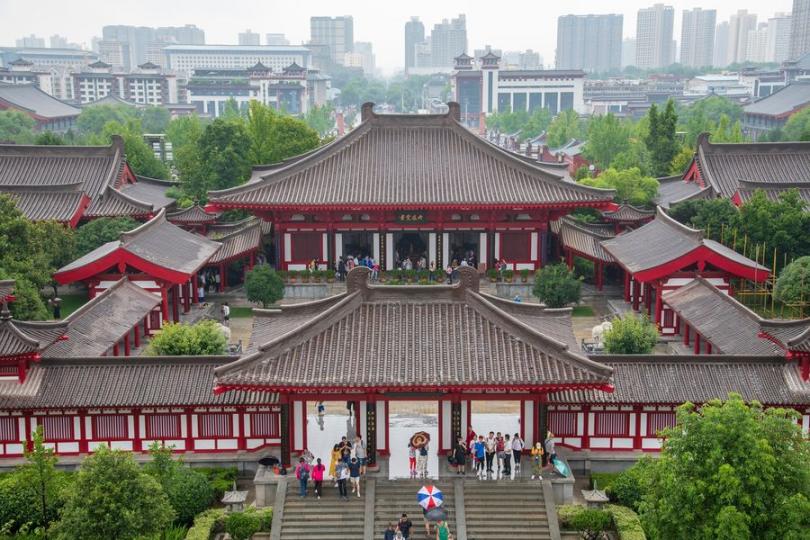 【大雁塔與大慈恩寺】麥翔雲／圖...