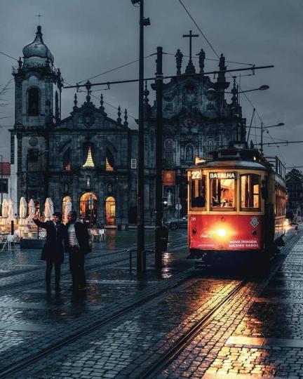 葡萄牙 -- 波爾圖 🇵🇹
Porto, Portugal...