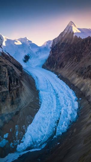 西藏曲登尼瑪冰川 ......