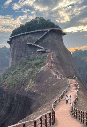 超壯麗奇景地形.......