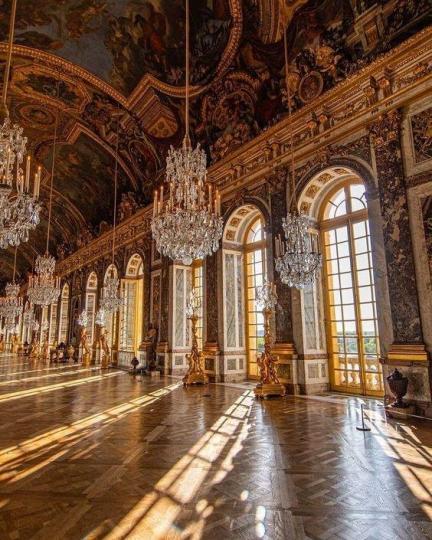 世界上最浪漫的國家非法國莫屬
💓現在竟然還可以入住華麗的凡爾賽宮酒店...