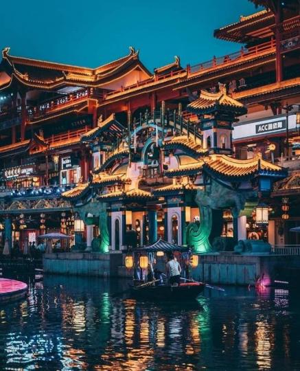 眉山不夜城.........