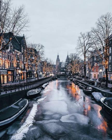 荷蘭的冬季仙境！ 
Winter Wonderland in the Netherlands...