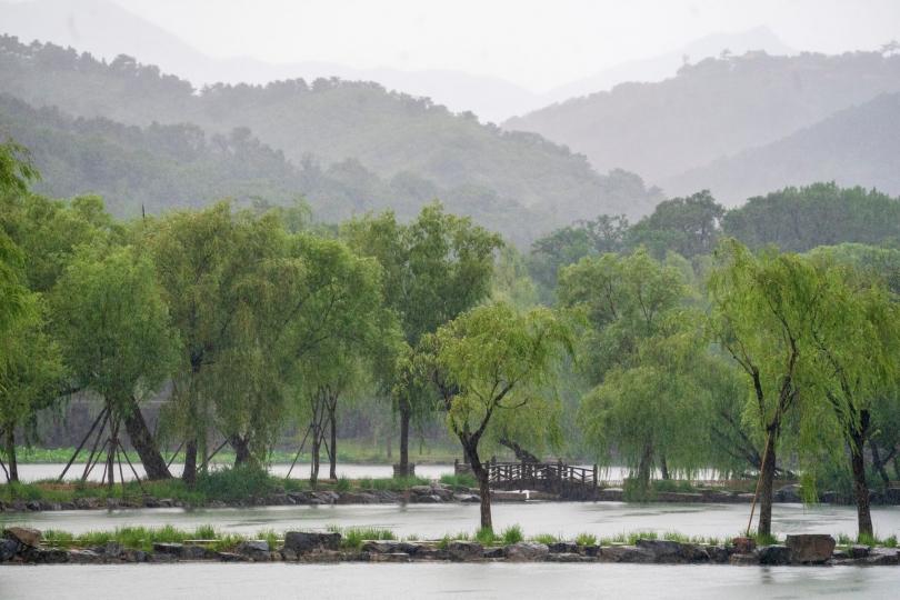 承德避暑山莊景色宜人...