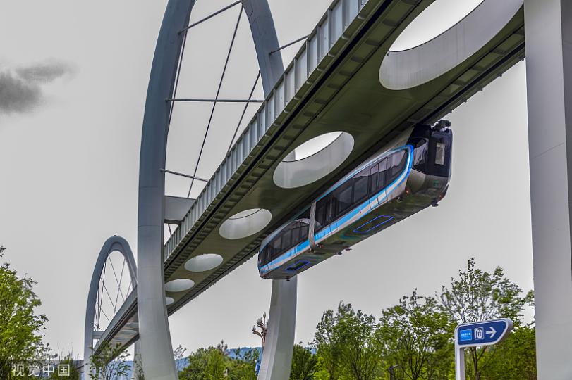 Wuhan has started test runs of a 10.5 km suspended monorail that connects major scenic spots across ...