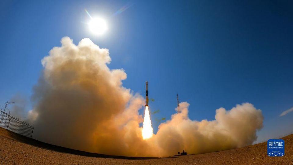 中國成功發射龍江三號試驗衛星...